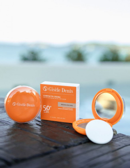 Light Tone Cream Compact SPF 50+ | Gisèle Denis