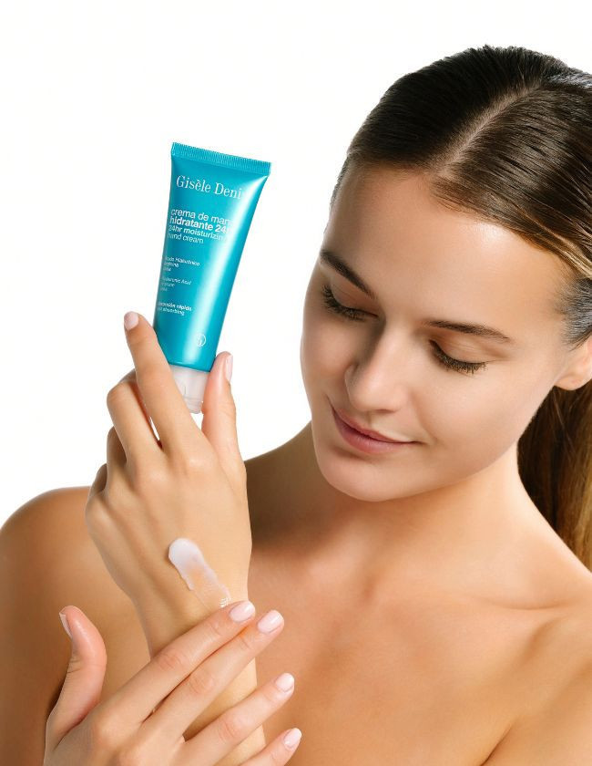 Pflegende Kälteschutzpackung (Körperlotion + pflegende Handcreme)