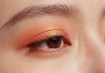 Los mejores trucos para que tu maquillaje dure toda la noche en Navidad y Nochevieja