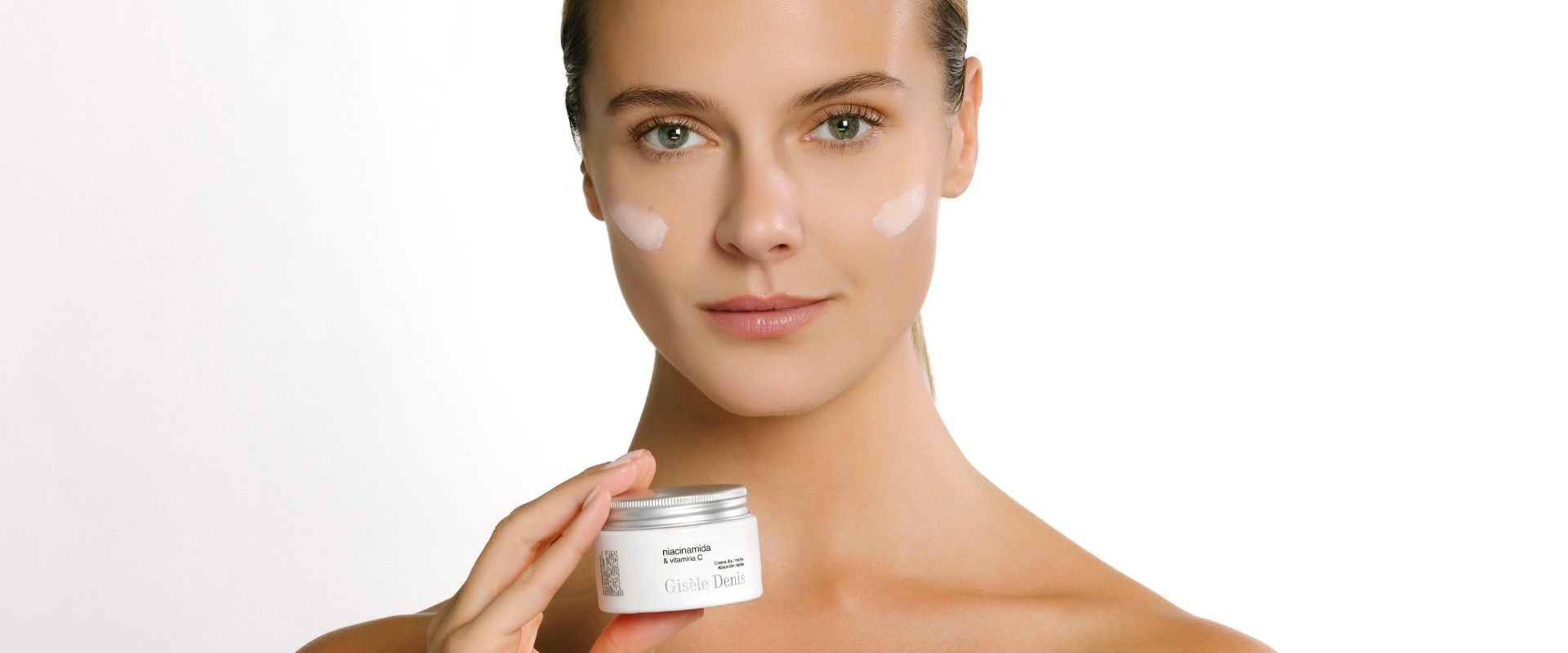 Niacinamida: el activo que equilibra, calma y unifica tu piel